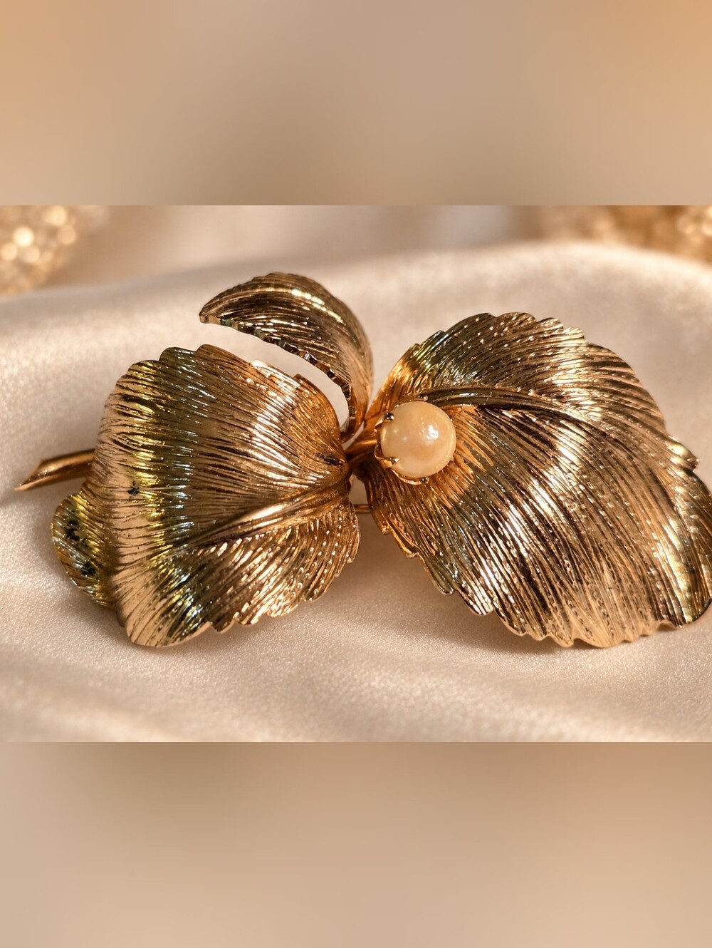 Vintage Gold Tone Floral Brooch Textured Flower Pin Pearl Center